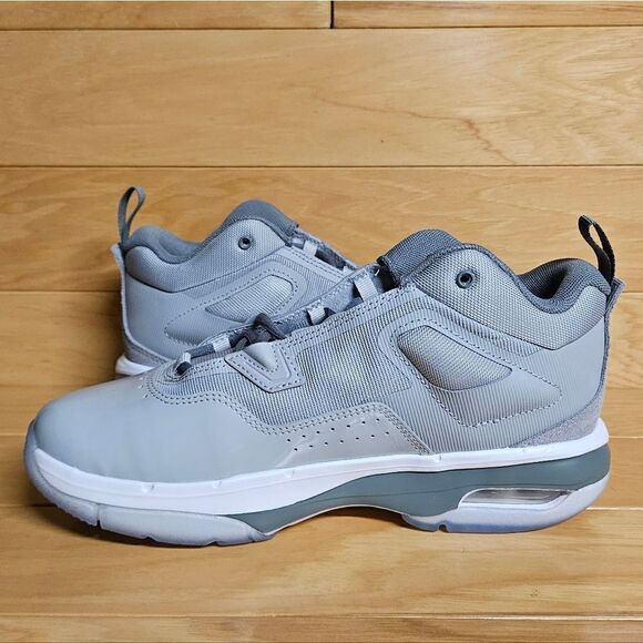 Nike Jordan Stay Loyal 3 GS Wolf Cool Grey White Basketball Shoes FB9922 012 - Picture 9 of 12